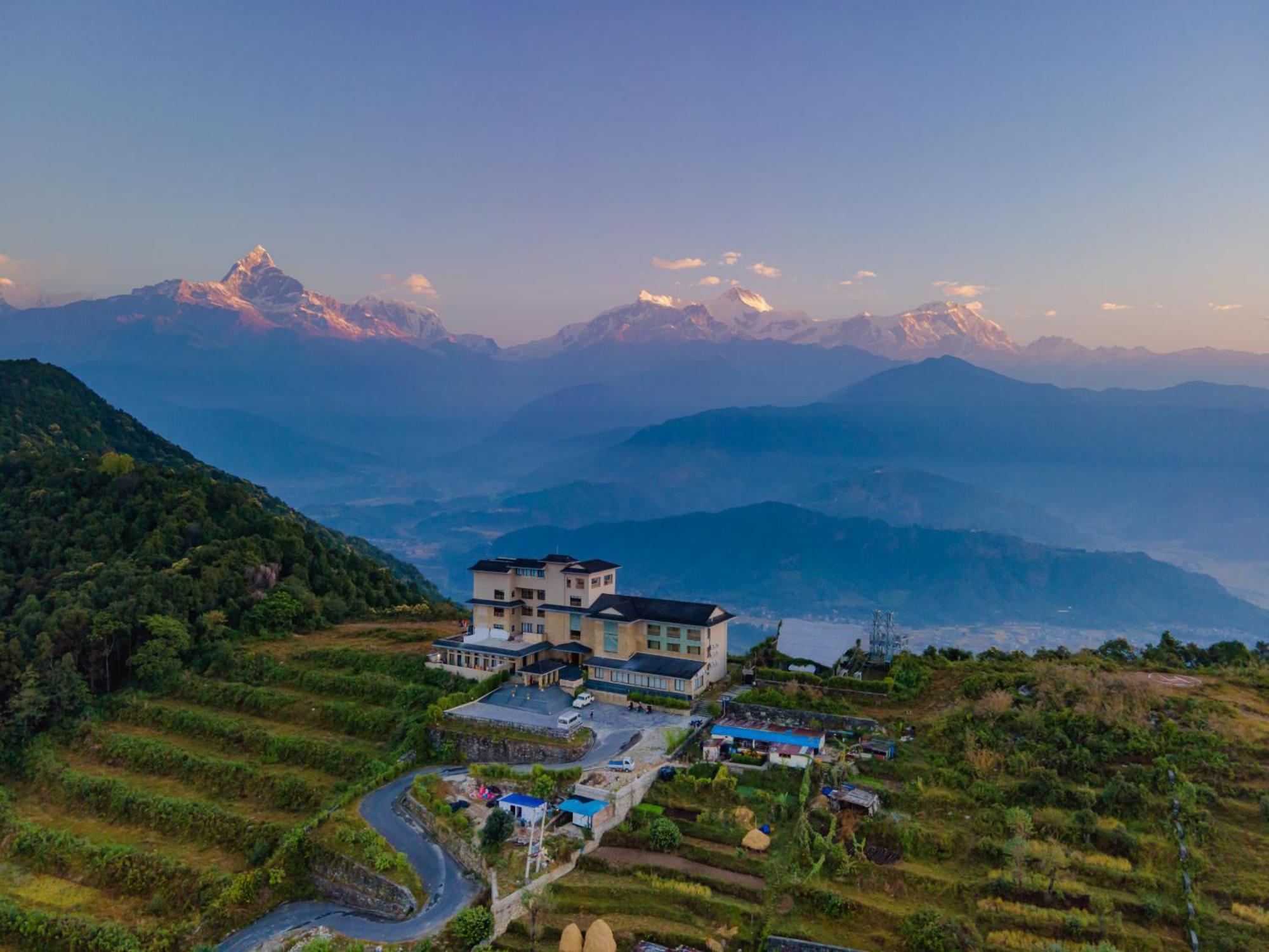 Sarangkot Mountain Lodge بوكْرا المظهر الخارجي الصورة